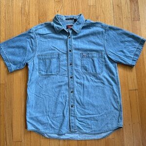 Wrangler Hero Cotton Demin Chmabray Button Up Short Sleeve Shirt